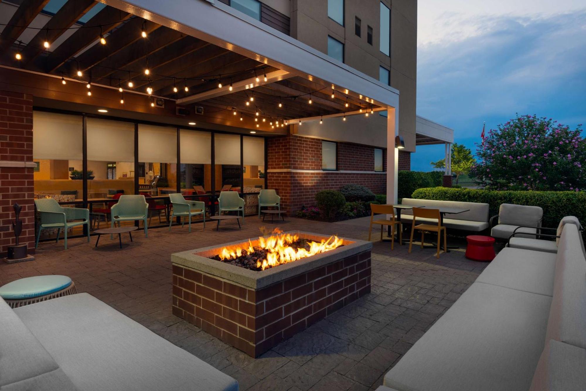 Home2 Suites By Hilton Buffalo Airport/ Galleria Mall Cheektowaga Ngoại thất bức ảnh
